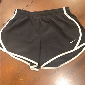 Big kids’ Nike Dri-Fit Tempo